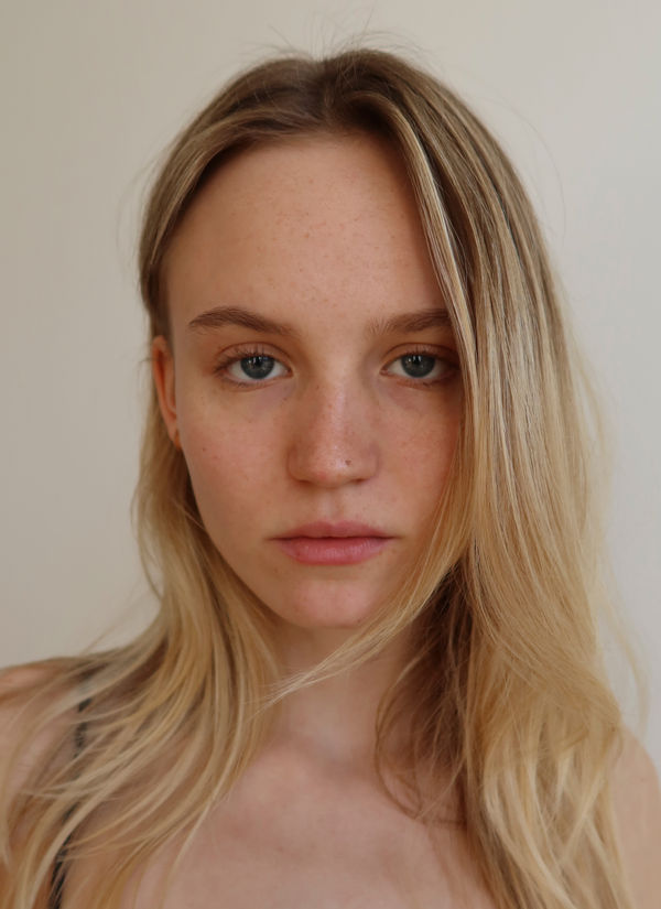 Portrait of JEANNE<br />