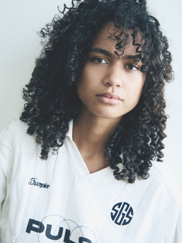 Portrait of SHADÉ